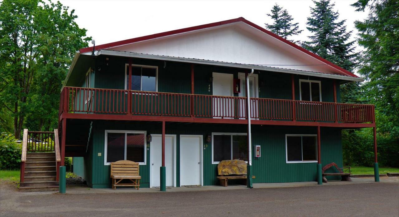 Lone Fir Resort Cougar Kültér fotó