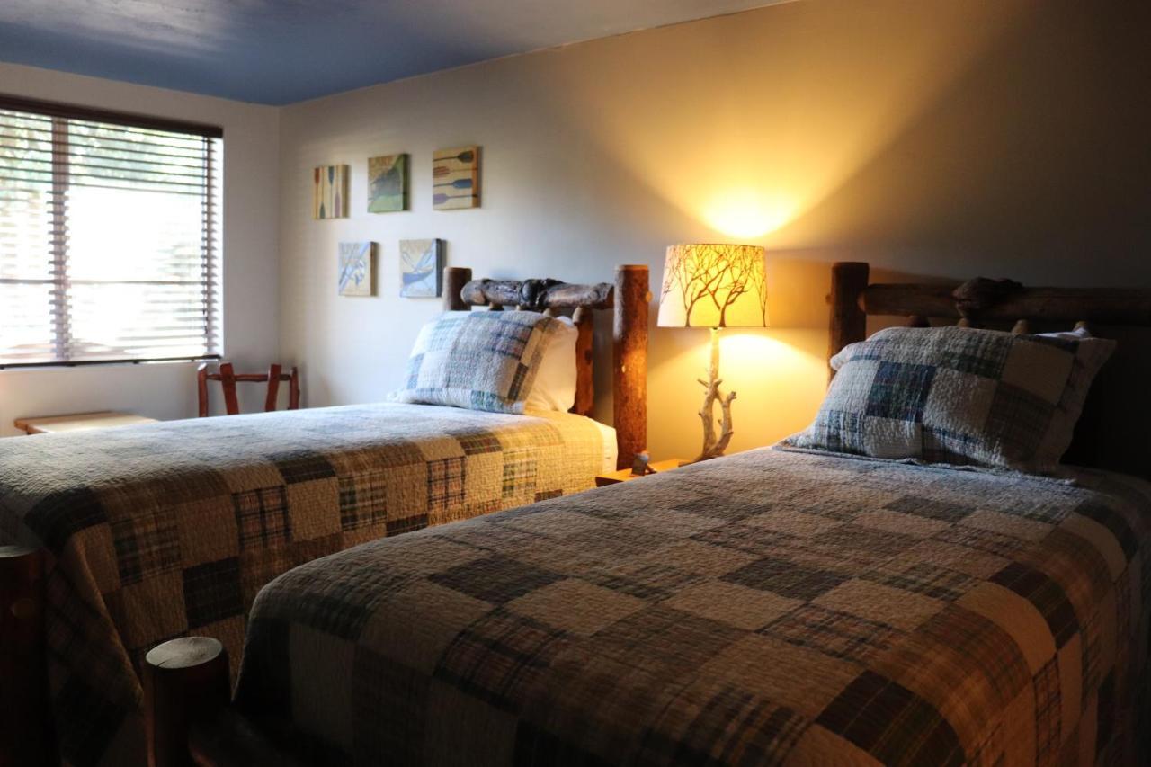 Lone Fir Resort Cougar Kültér fotó